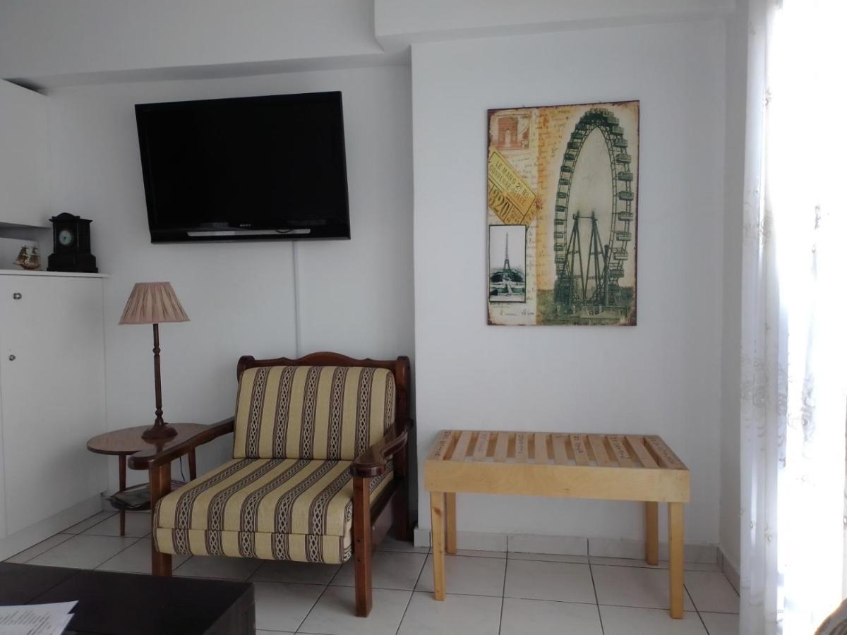 Suite Home Athene Buitenkant foto